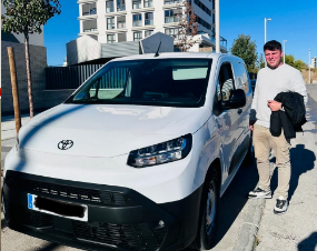 Coche transportado desde Bilbao a Sevilla